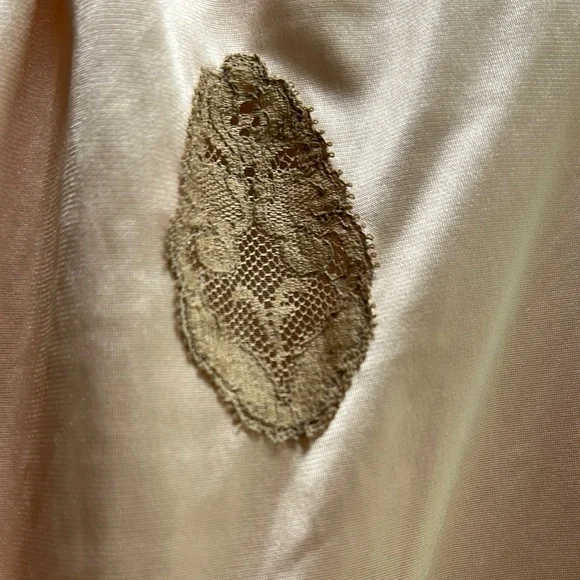 Vintage Vanity Fair Pink Women's Nightgown Cover Up. Size 38 - Picture 3 of 7